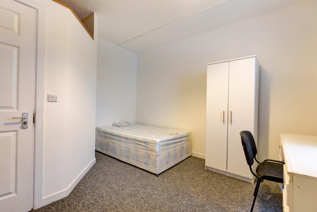 16 Beaconsfield Road Bedroom 3 (2)