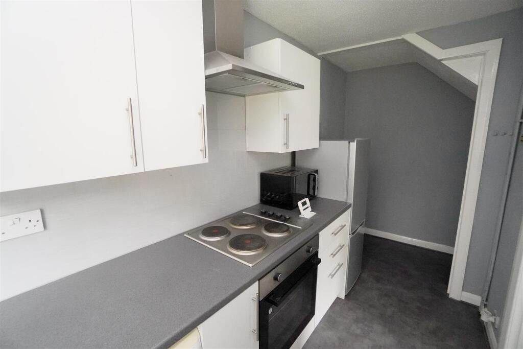 kitchen1.jpg