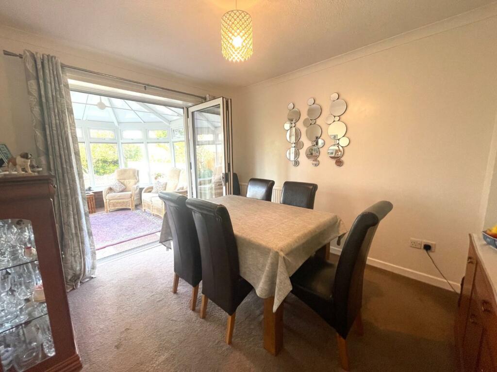 Dining Room.JPG