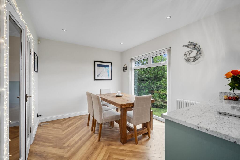 Saxton Mee 11 Ashopton Drive 0024.jpg