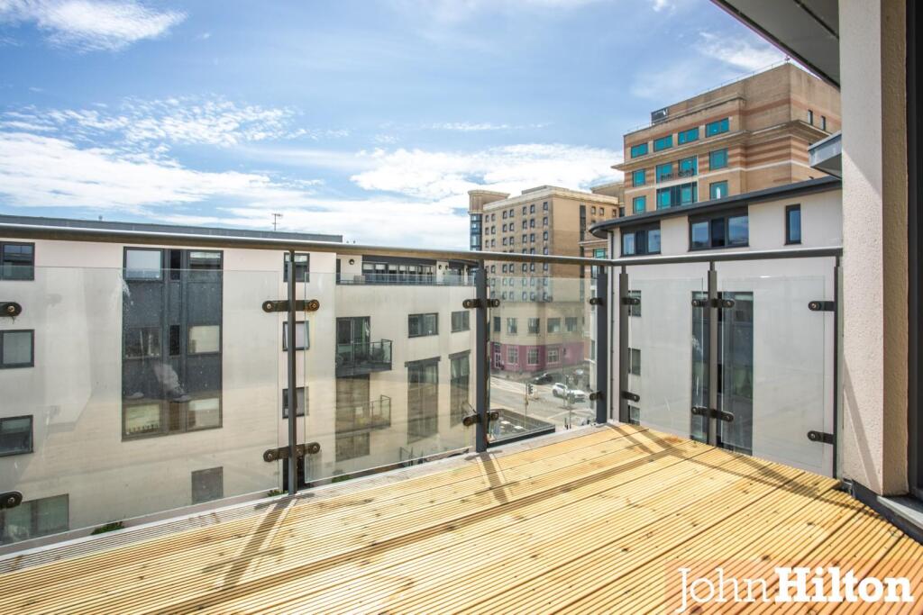 Avalon Balcony-11.jpg