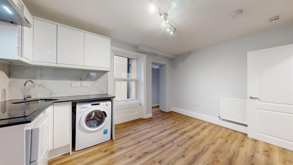 65307ec74fe76a8fda2638ce_d6ed52cc98d587ff2129ea6d2