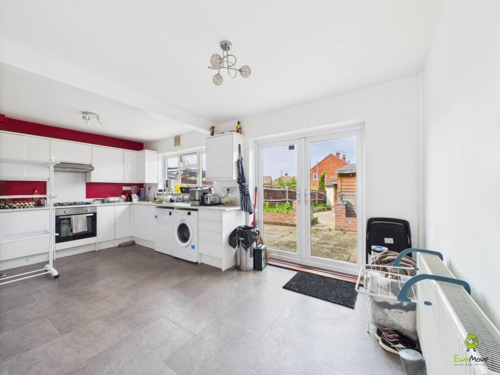 Presented by Nicoleta at EweMove Bexleyheath and D