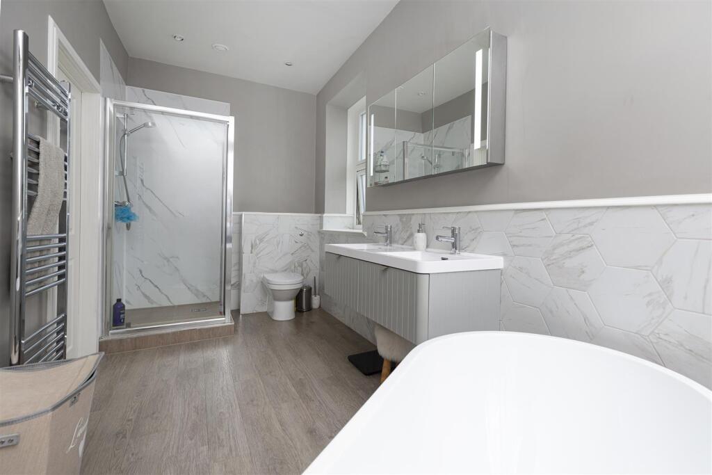 Bramleys Estate Agents - Upper Lane - Gomersal (54