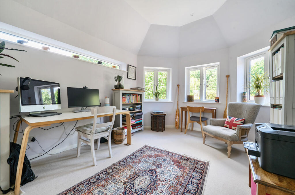 1301440-32-683d80...