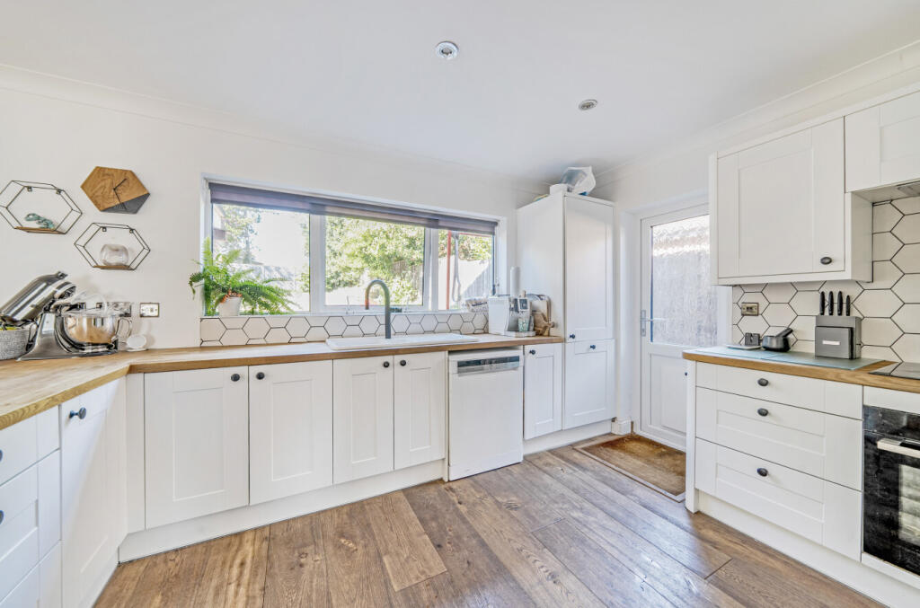 1355970-14-68cd6c...