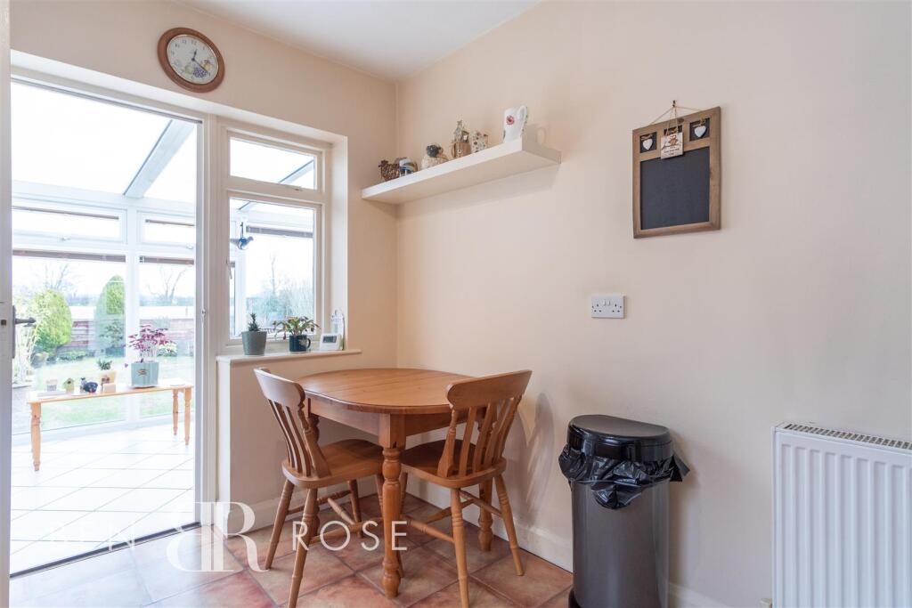Kitchen/Breakfast Room