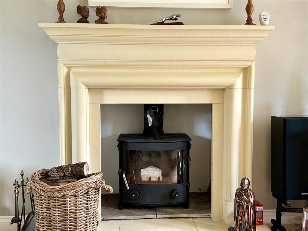 Fireplace.jpg