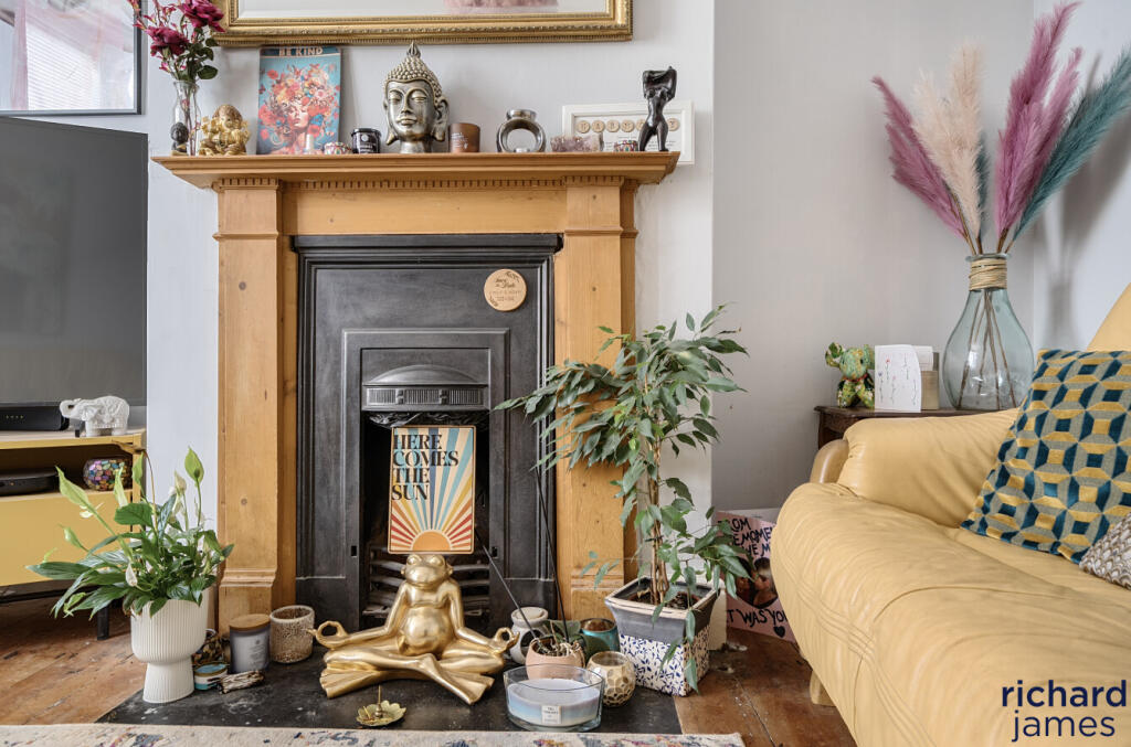 e21cede3f155428bb61c98d2fe59ea1d