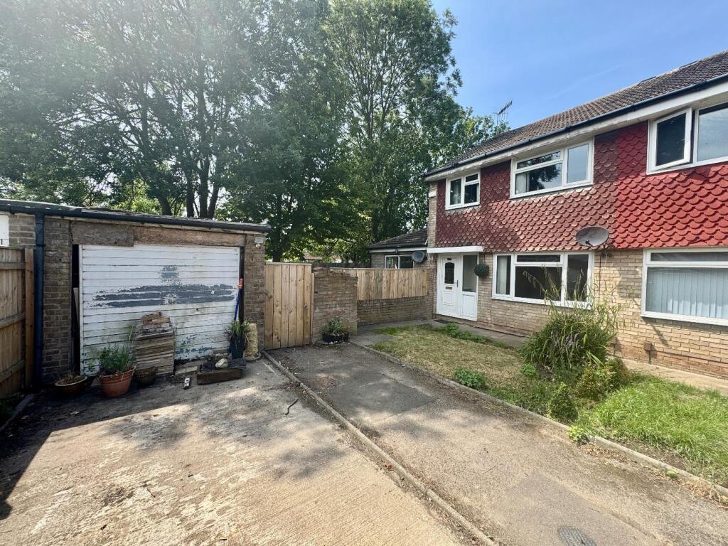 Front - driveway &amp; garage