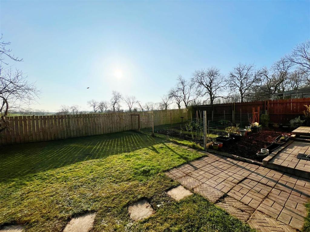 Garden 5.jpg