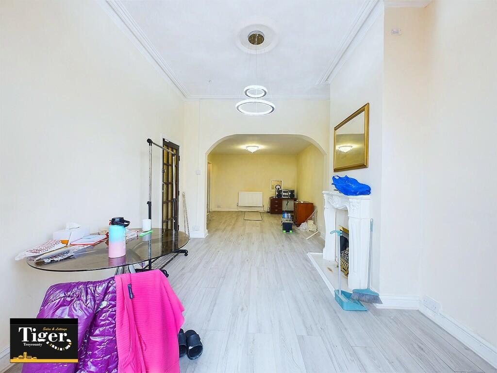 CAM03440G0-PR0185...