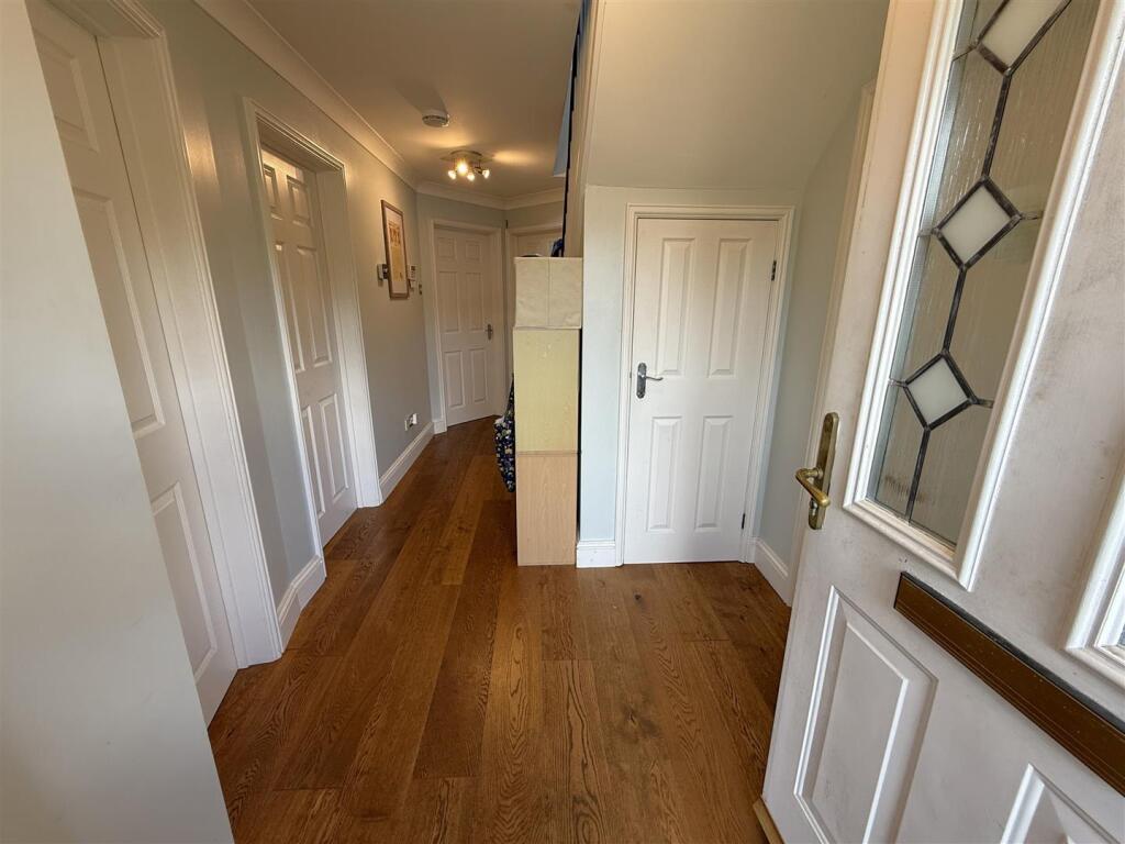 Entrance Hall.JPG