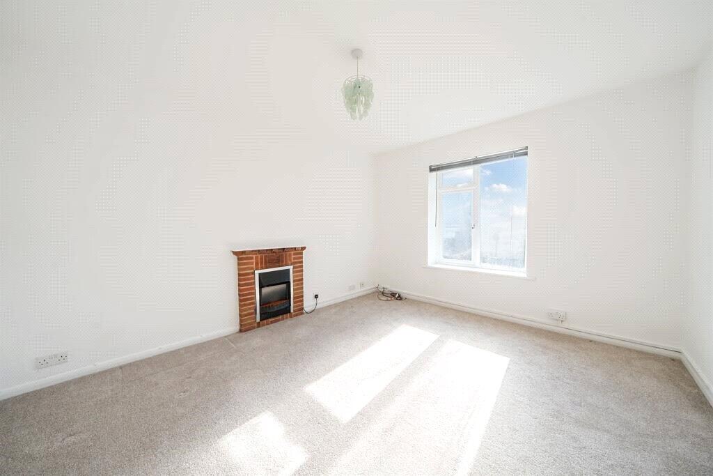 Marlow Lodge, Courtlands, Maidenhead, Berkshire, SL6