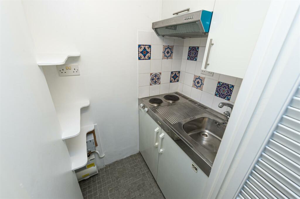 Lancaster Gate 18@27-012.jpg