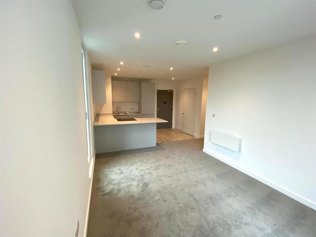 LivingRoom.jpg