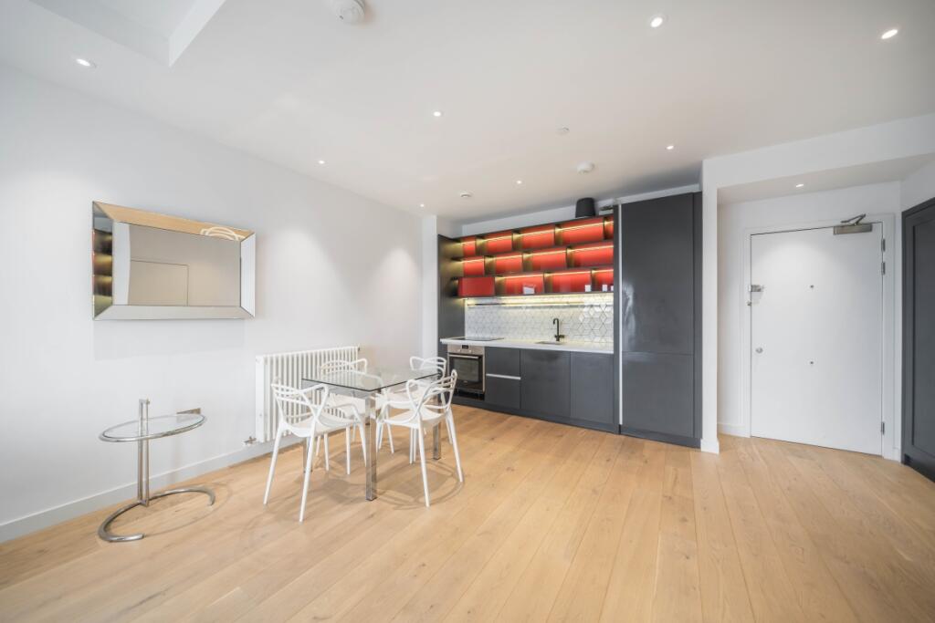 1300718-8-6835a76...