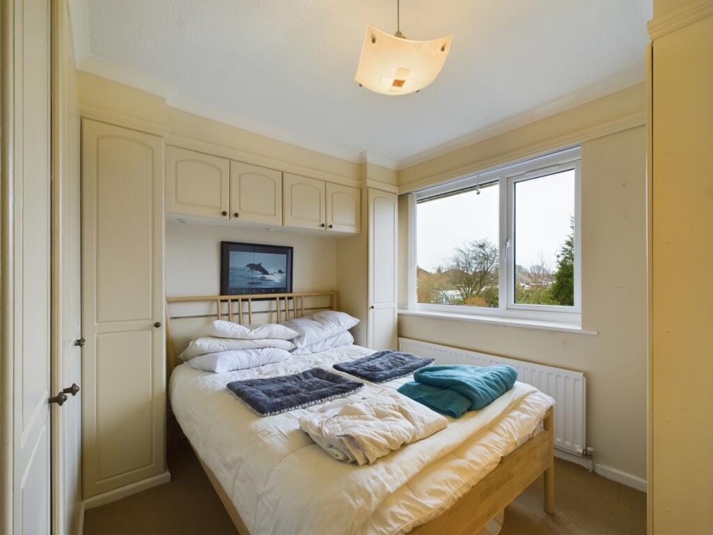 CAM02386G0-PR0112-STILL001