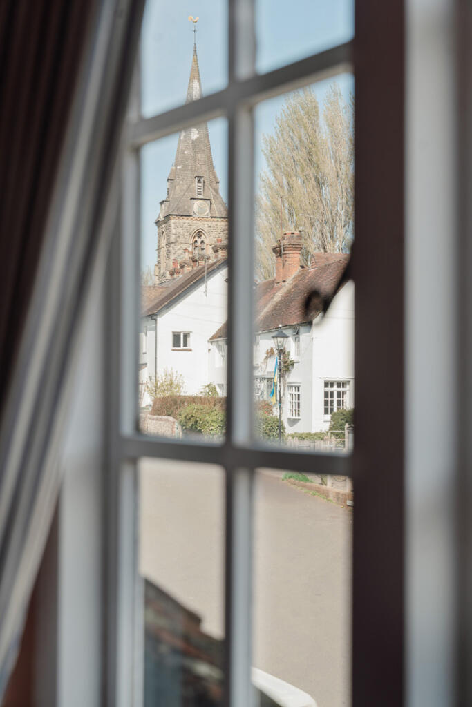 276875 - VILLAGE-STREET-PETERSFIELD-054.jpg