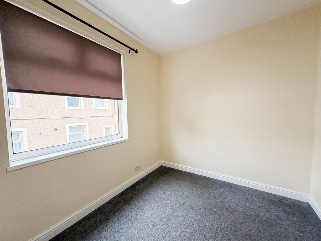 First Floor Rear Middle Bedroom