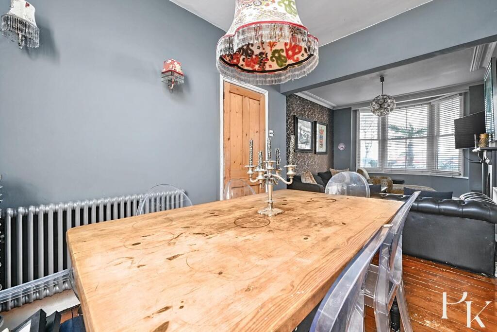 72 Montgomery St BN3 (6).jpg