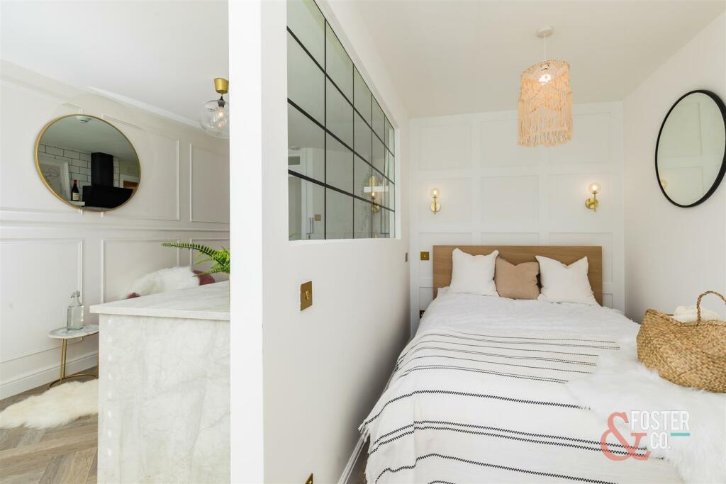 Bedford Square, 15, Flat 7-10.JPG