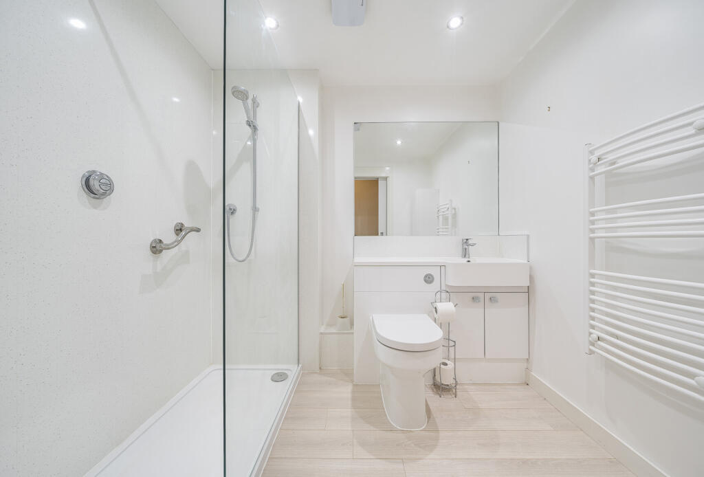 1362336-18-68e684...