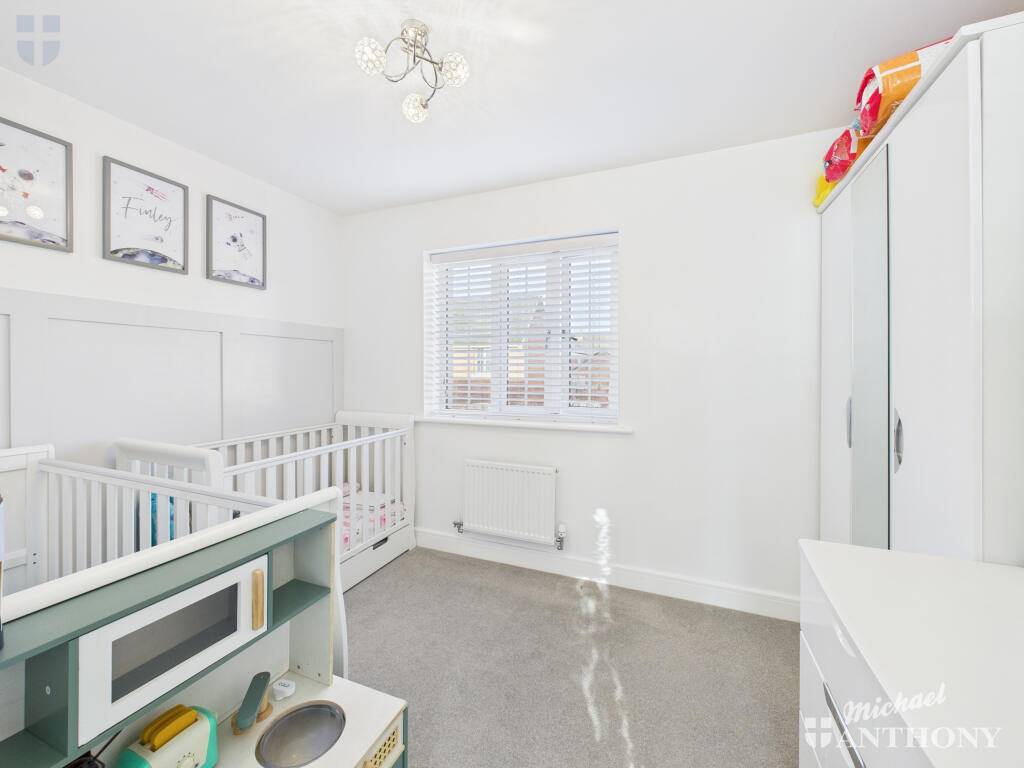 CAM03852G0-PR0503-STILL003