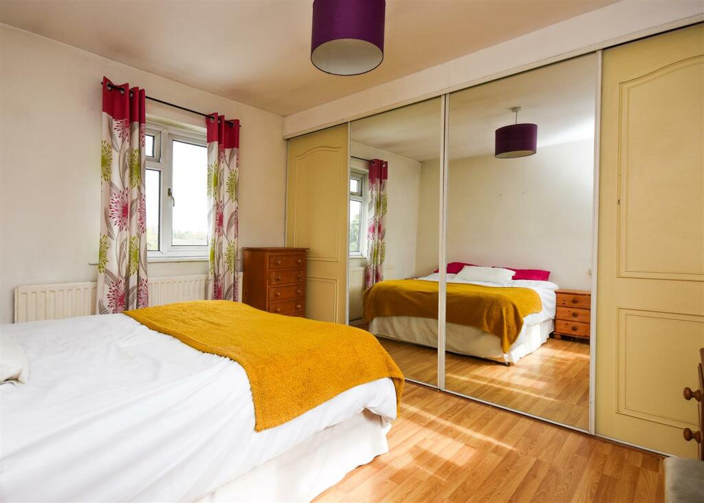 66 York Avenue - Bedroom 2 (2).jpg