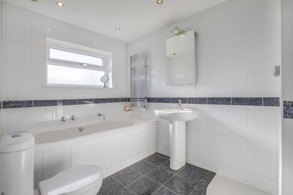 8 Mountain Ash, Marlow Bottom, SL7 3PB (LOW RES)-1