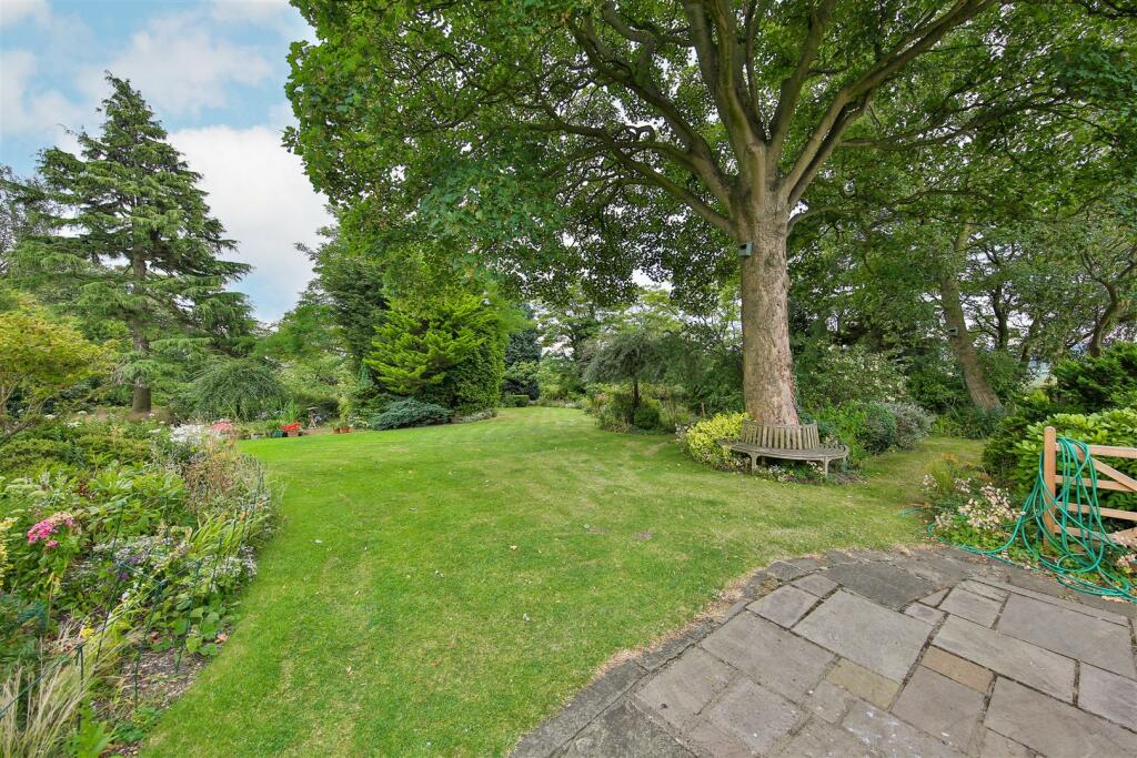 Garden2.jpg