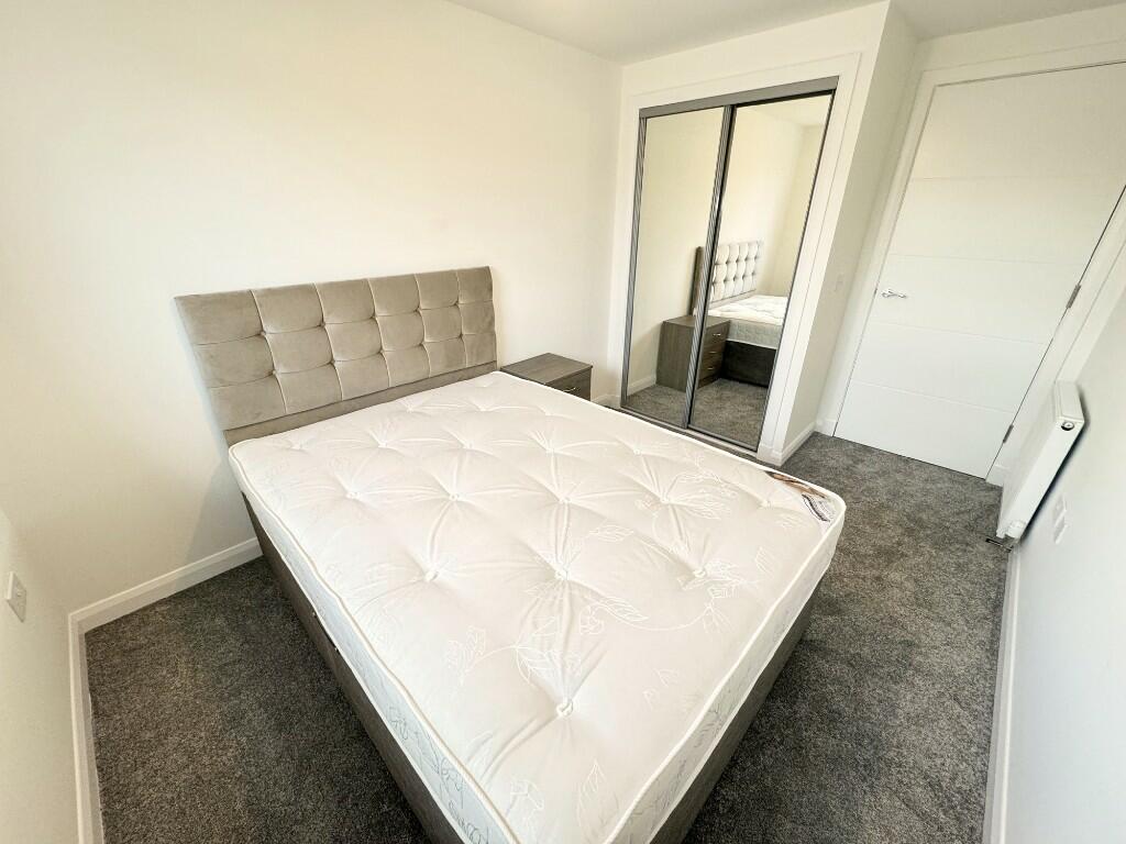 Bedroom 2 (2)