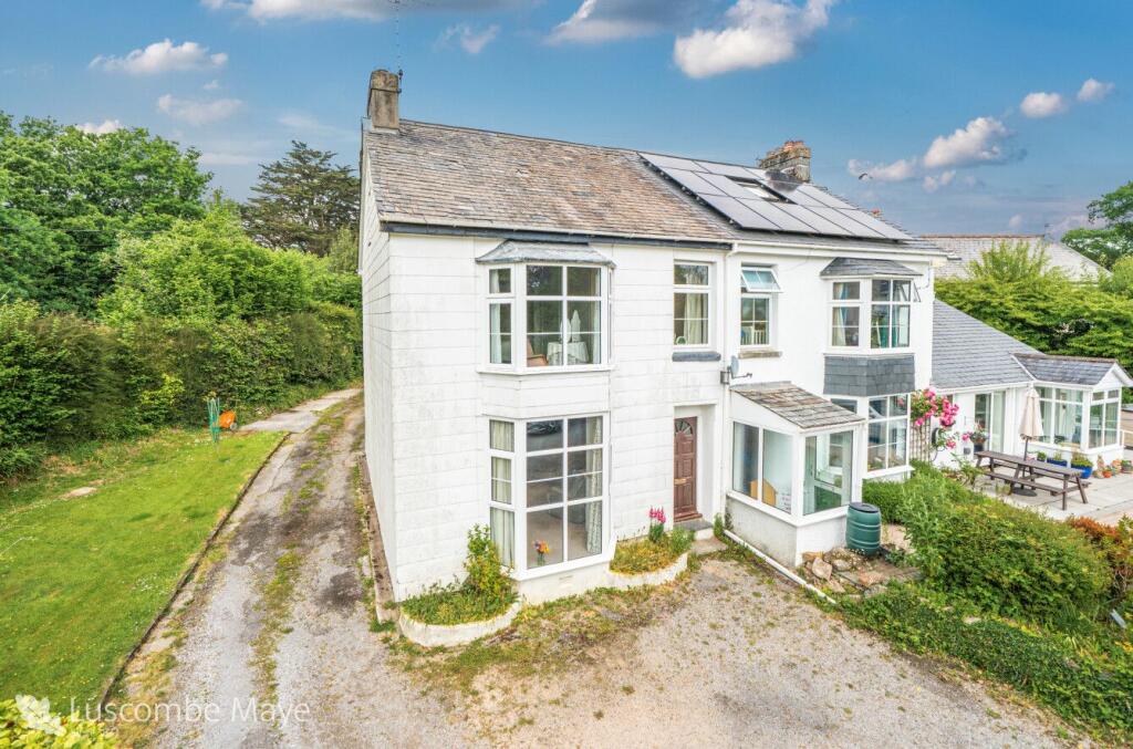 Hillside, South Brent