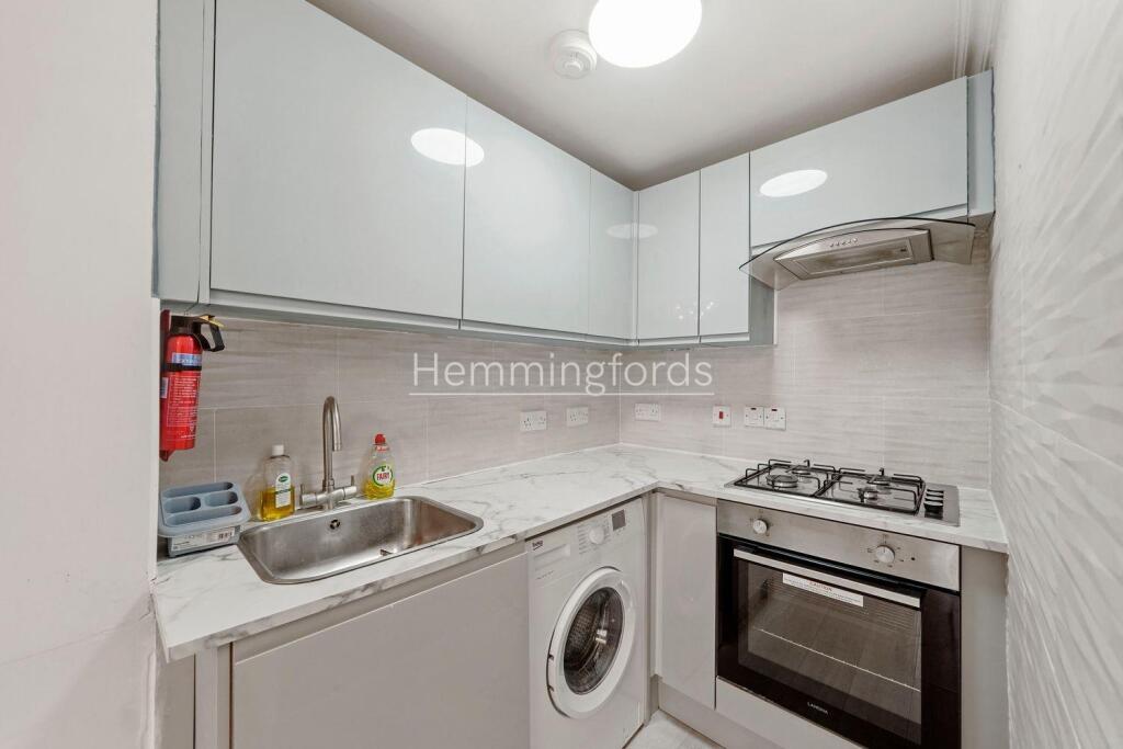 Flat C, 122 Blackstock Road - mxAs252kGjBBLxWzrGCM