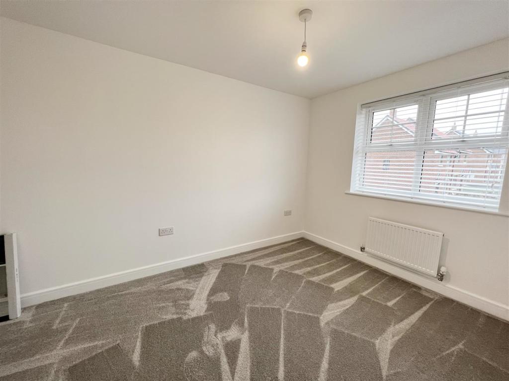 Bedroom 4.jpg