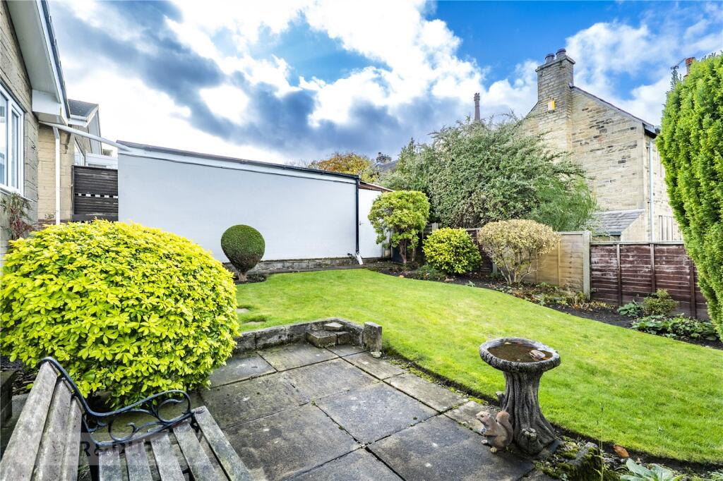 Rear Garden &amp; Garage