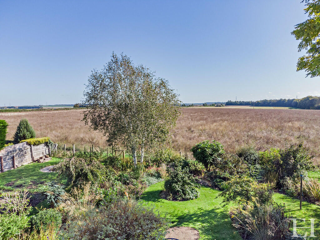 8623735-exteriorW...