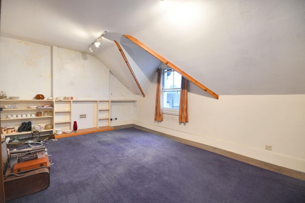 30 Broughton Road, London W13 8QW