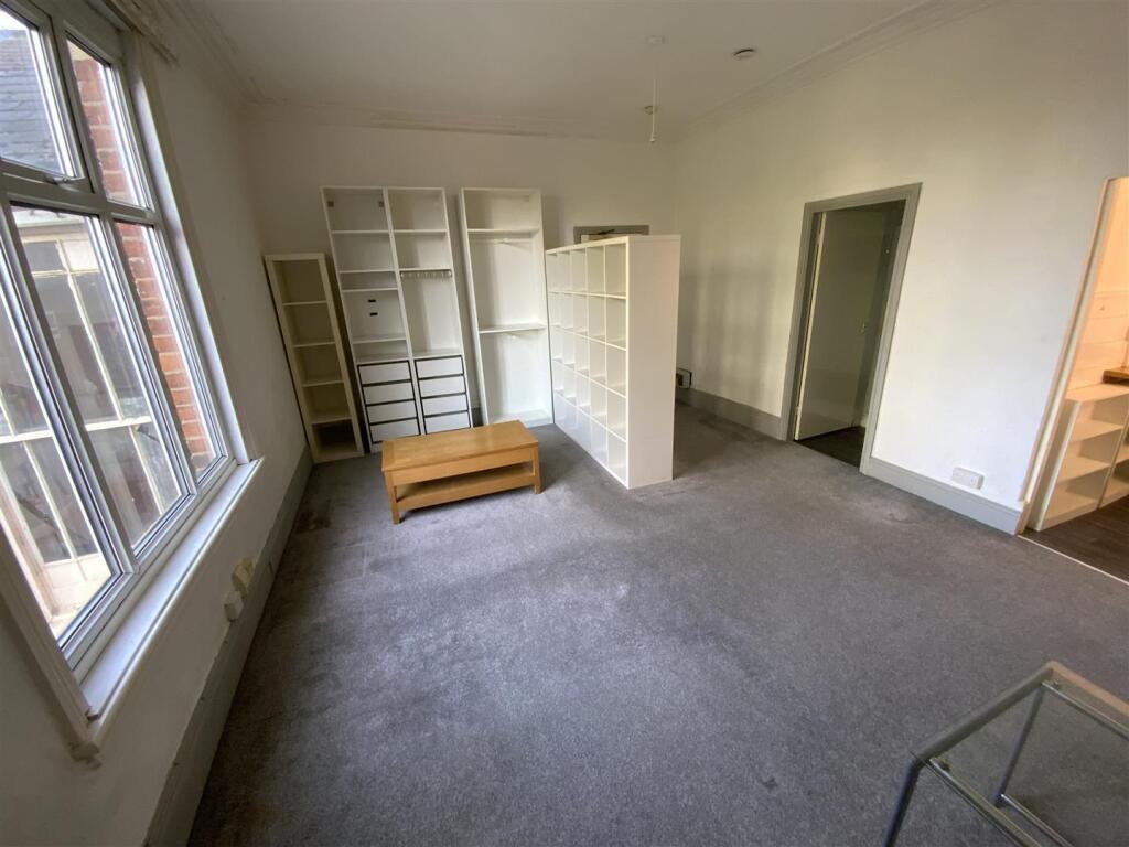 Flat 5