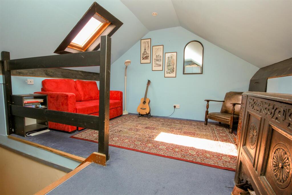 Loft Room.jpg