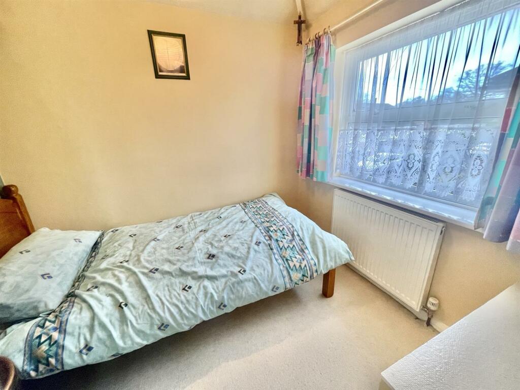 bedroom 3.jpeg