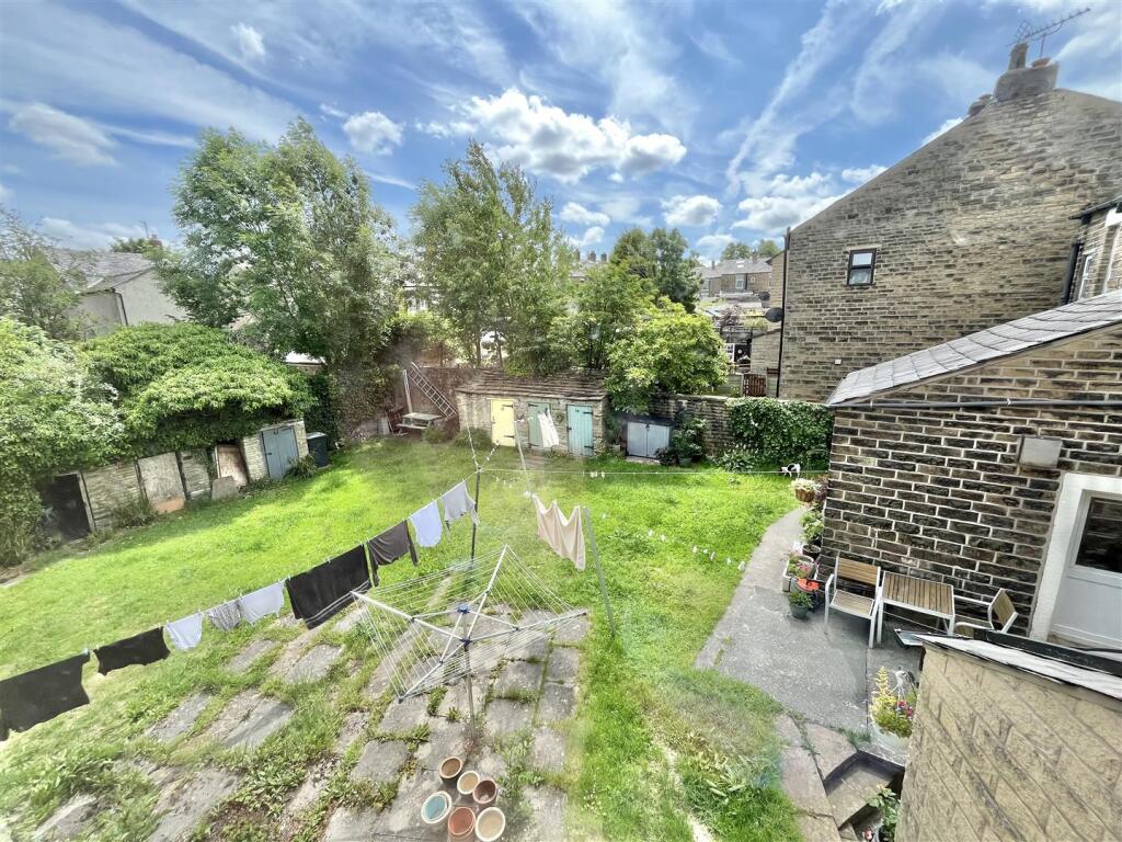 Communal Garden &amp; Garden Store
