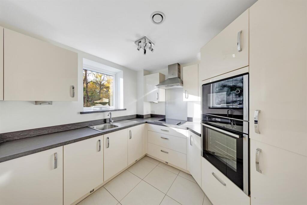 06-0c19PFMCS - 25 Birch Place-46-medium.jpg