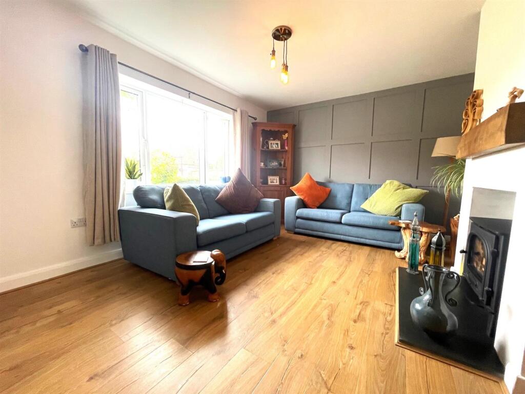 Lounge Alternate.jpg