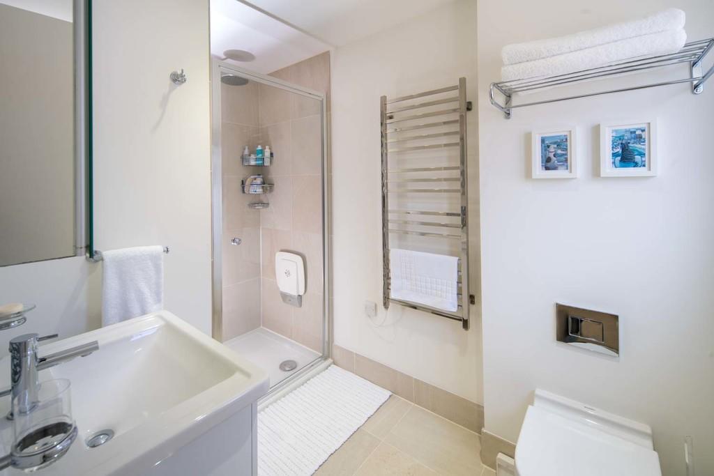 En-Suite to Bedro...
