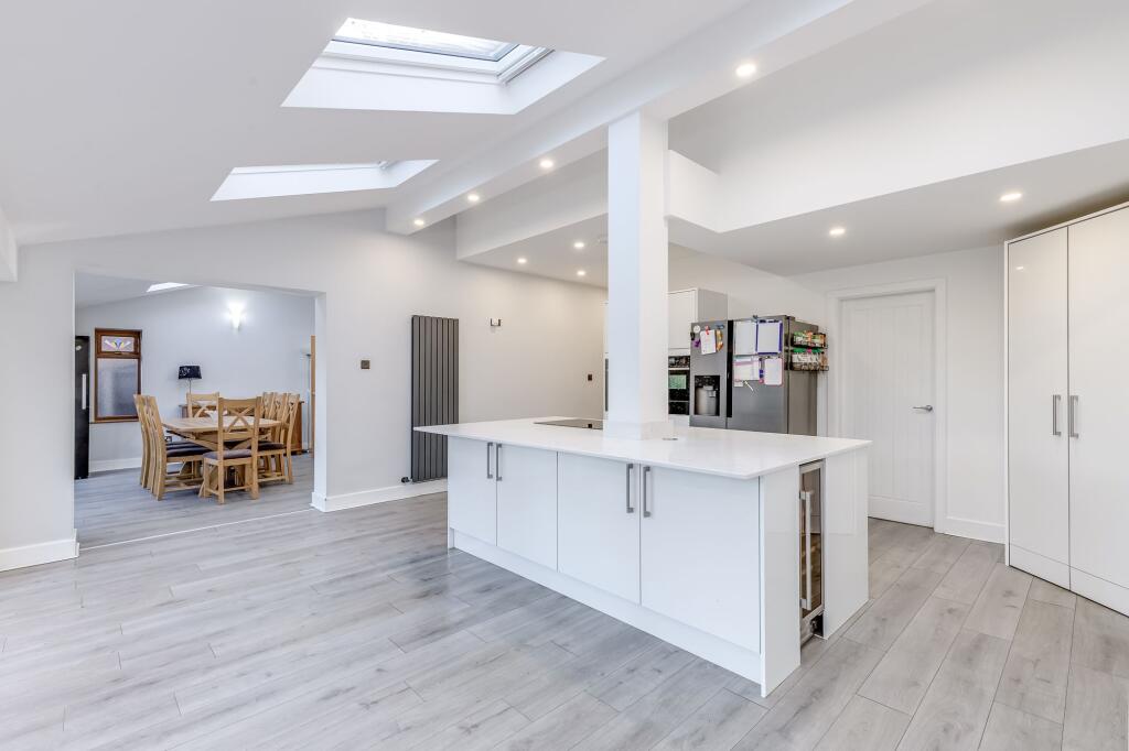 Kitchen/Breakfast Room