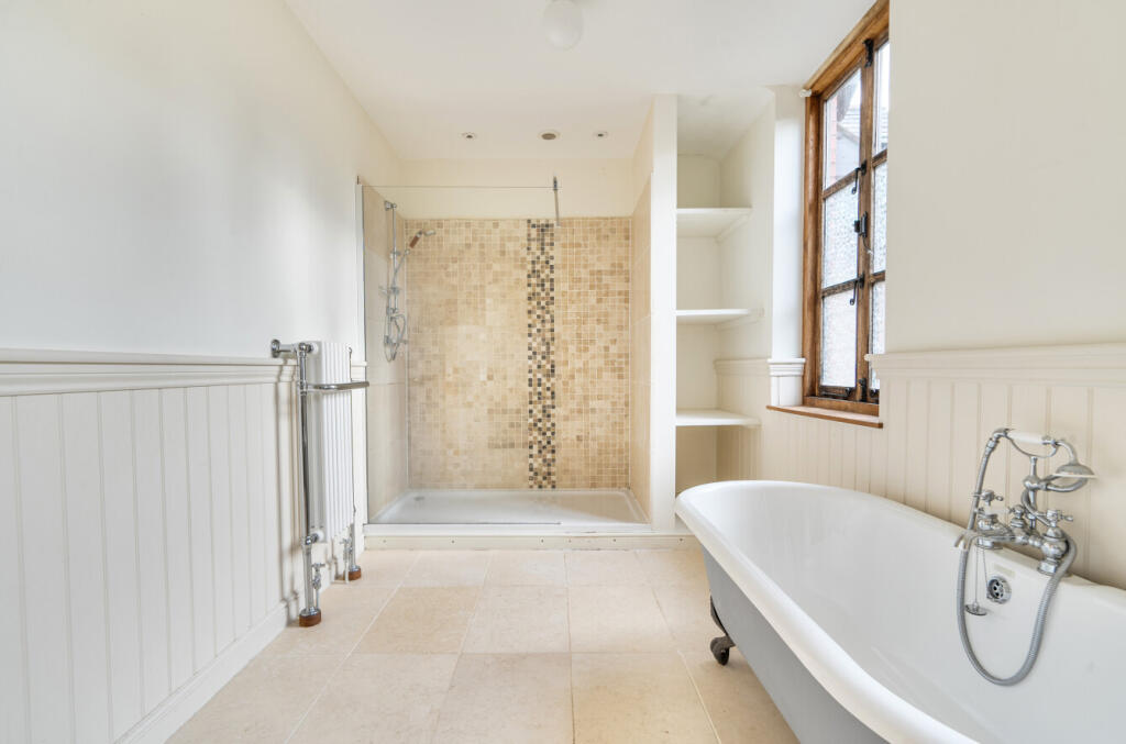 1370632-11-68ff9d...