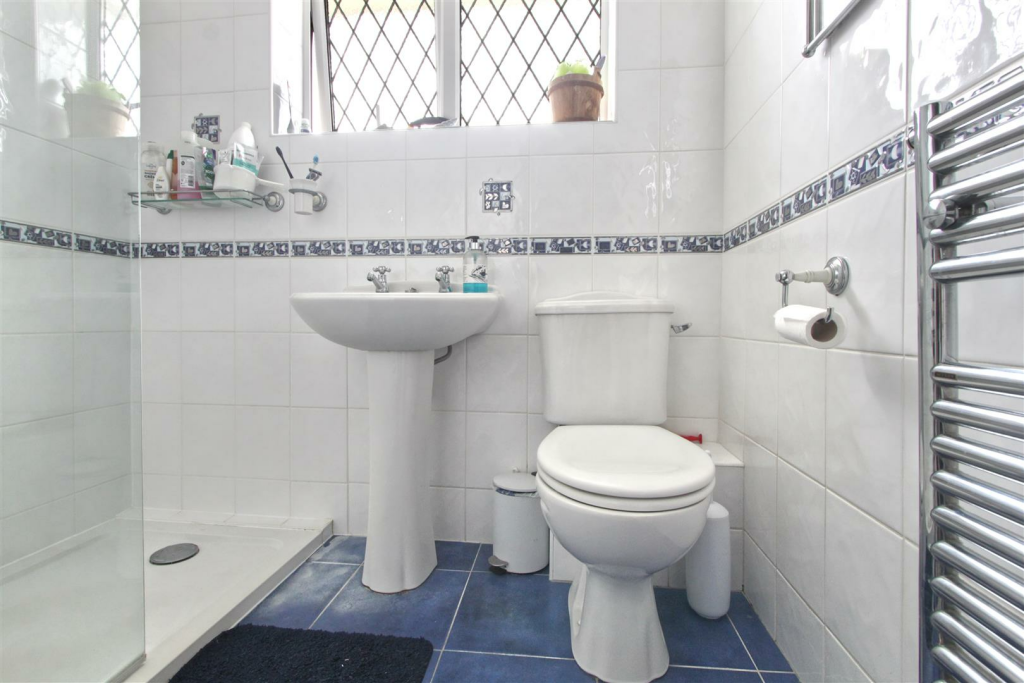 bathroom.png