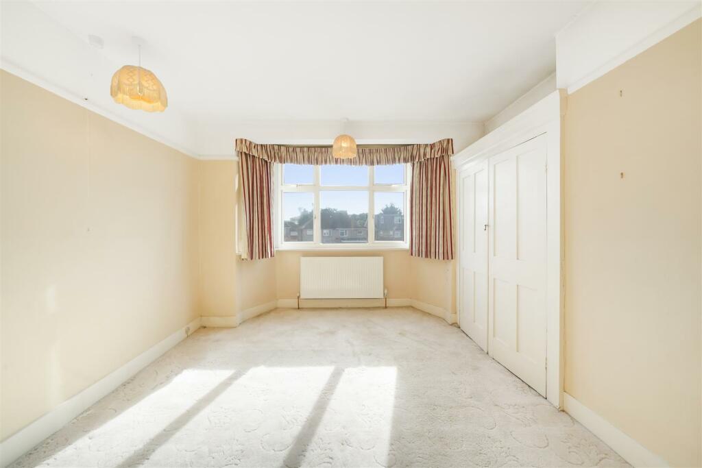 13 East Court - BAlRVwnADTuDZ4ZU0set.jpg