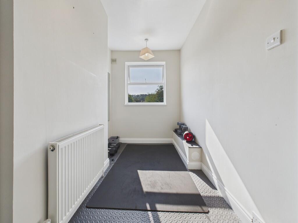 CAM04273G0-PR0170...